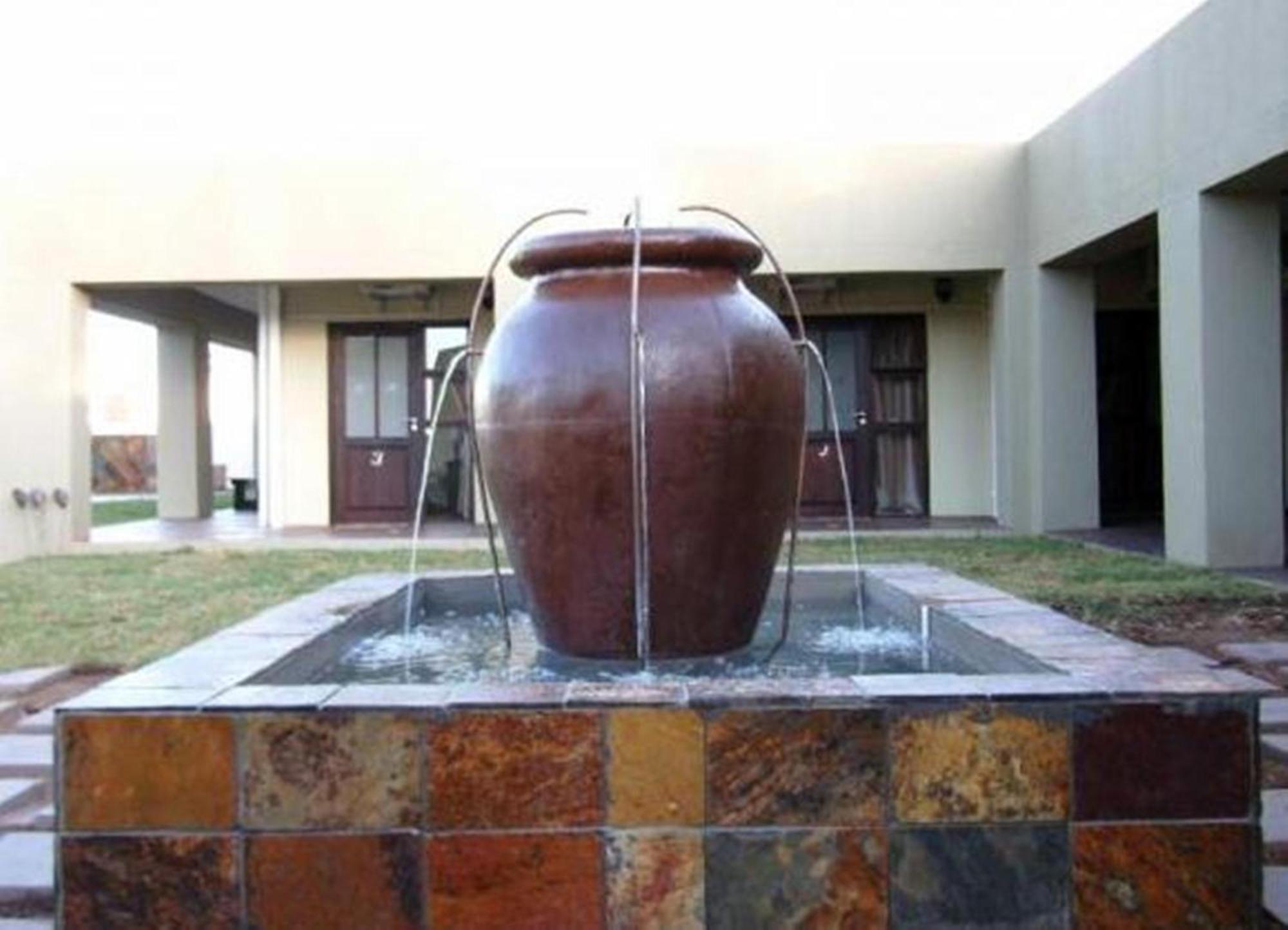 Hadassa Guest House Otjiwarongo Extérieur photo
