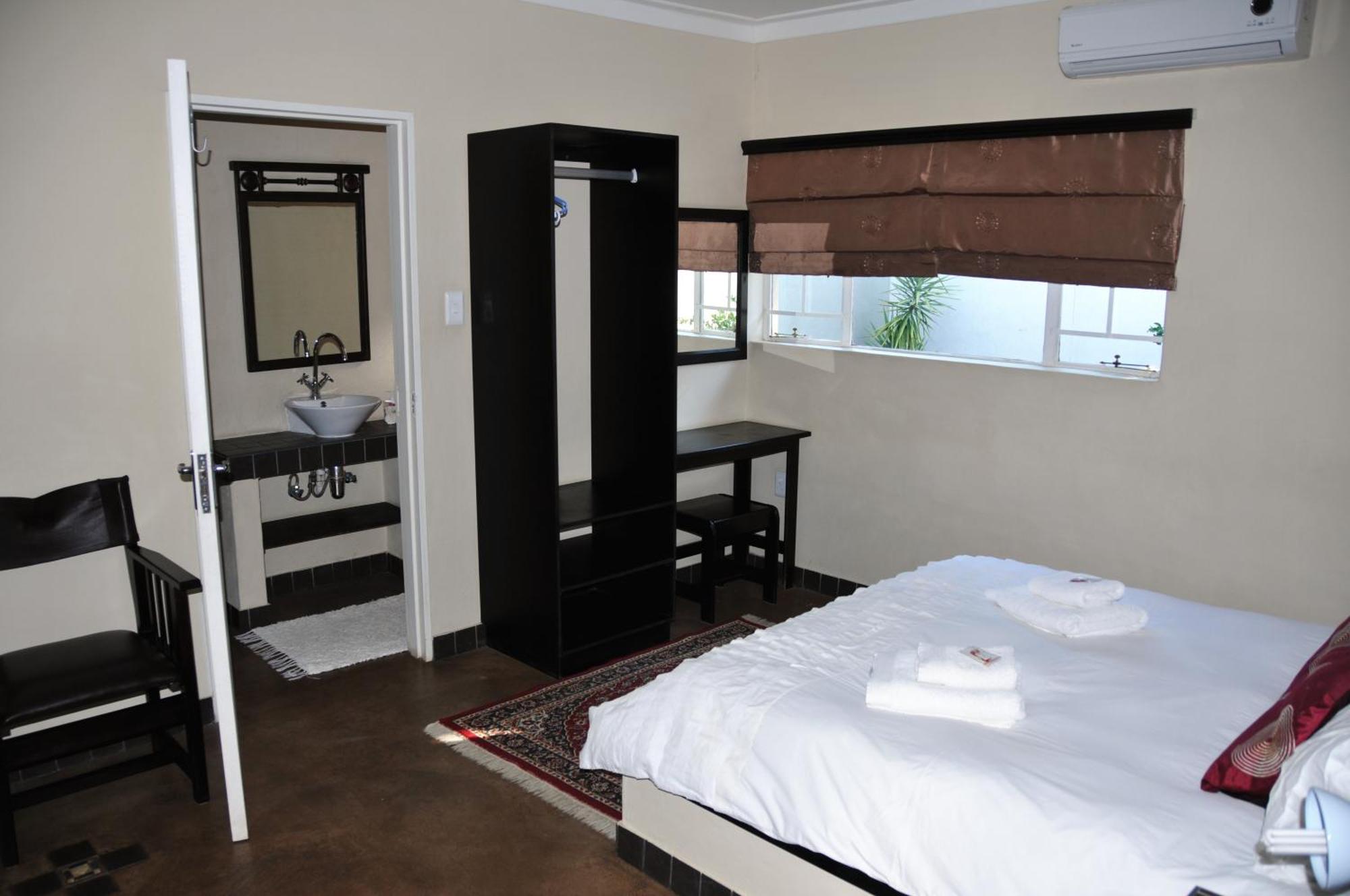 Hadassa Guest House Otjiwarongo Extérieur photo