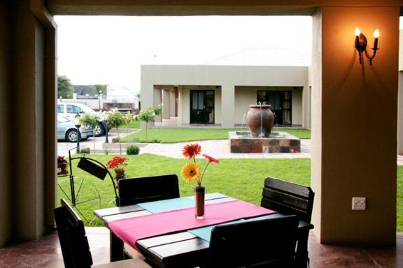 Hadassa Guest House Otjiwarongo Extérieur photo