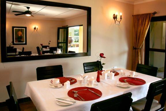 Hadassa Guest House Otjiwarongo Extérieur photo