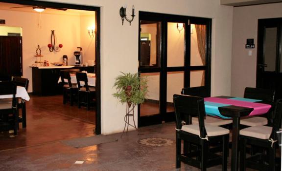 Hadassa Guest House Otjiwarongo Extérieur photo